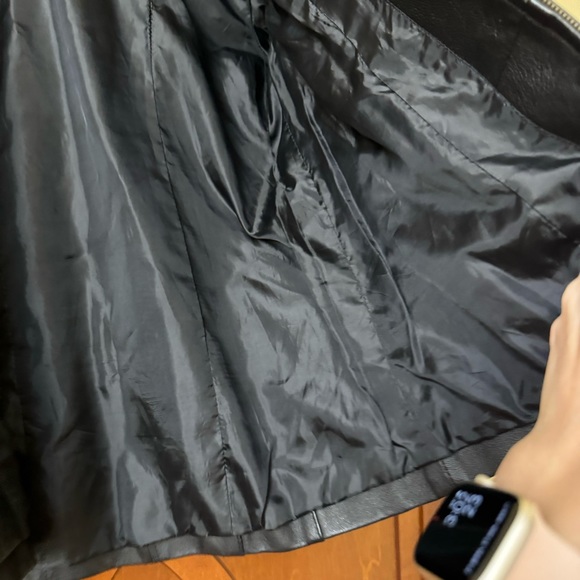 Leather Jacket - Picture 7 of 8